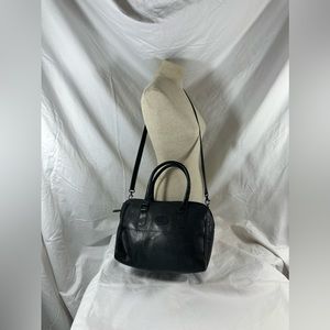 Genuine vintage SIMON black leather shoulder bag crossbody made in Colombia